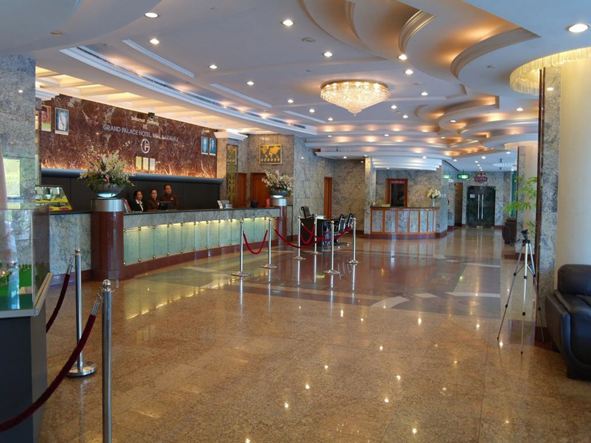Grand Palace Hotel Miri Esterno foto